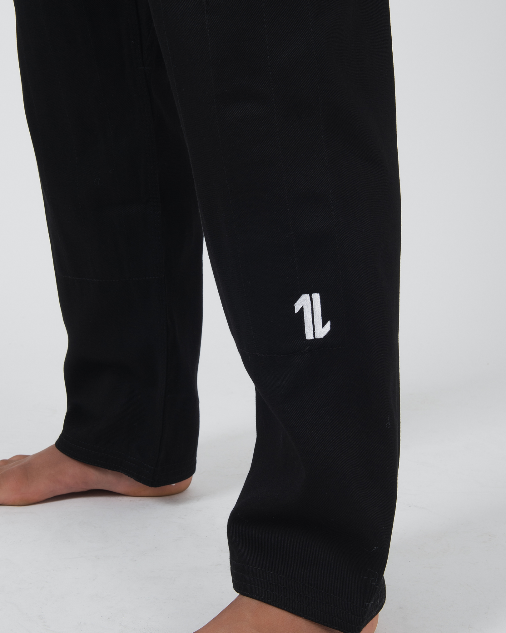 The ONE V2 Jiu Jitsu Gi - Black